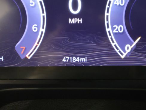 Used 2024 Jeep Grand Cherokee Altitude AWD/4WD image 38