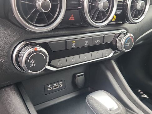 Used 2023 Nissan Sentra SV image 16