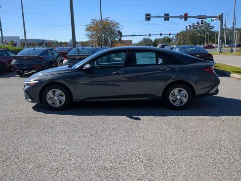 New 2026 Hyundai Elantra SE w/ Cargo Package FWD image 3