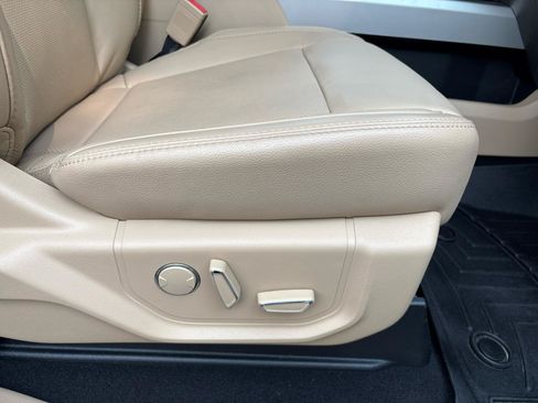 Used 2019 Ford F250 Lariat w/ Chrome Package AWD/4WD image 12