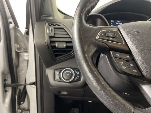 Used 2017 Ford Escape Titanium FWD image 13