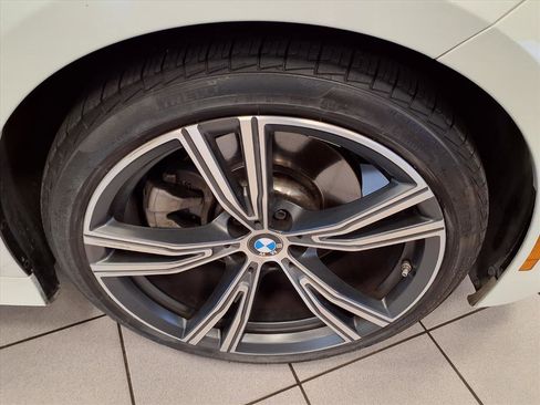 Used 2021 BMW 330i Sedan w/ M Sport Package image 8