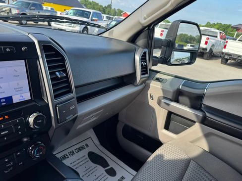 Used 2020 Ford F150 XLT w/ Equipment Group 301A Mid RWD image 10