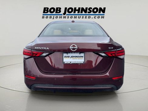 Used 2023 Nissan Sentra SV w/ SV Premium Package image 4