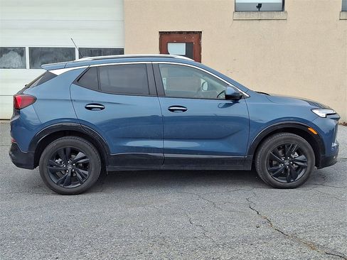 Used 2024 Buick Encore GX Sport Touring image 7