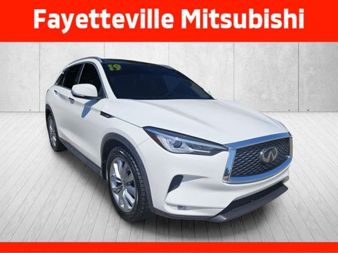 Used 2019 INFINITI QX50 Luxe FWD image 2