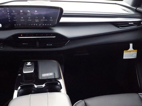 New 2026 Buick Enclave Avenir w/ Super Cruise Package image 11