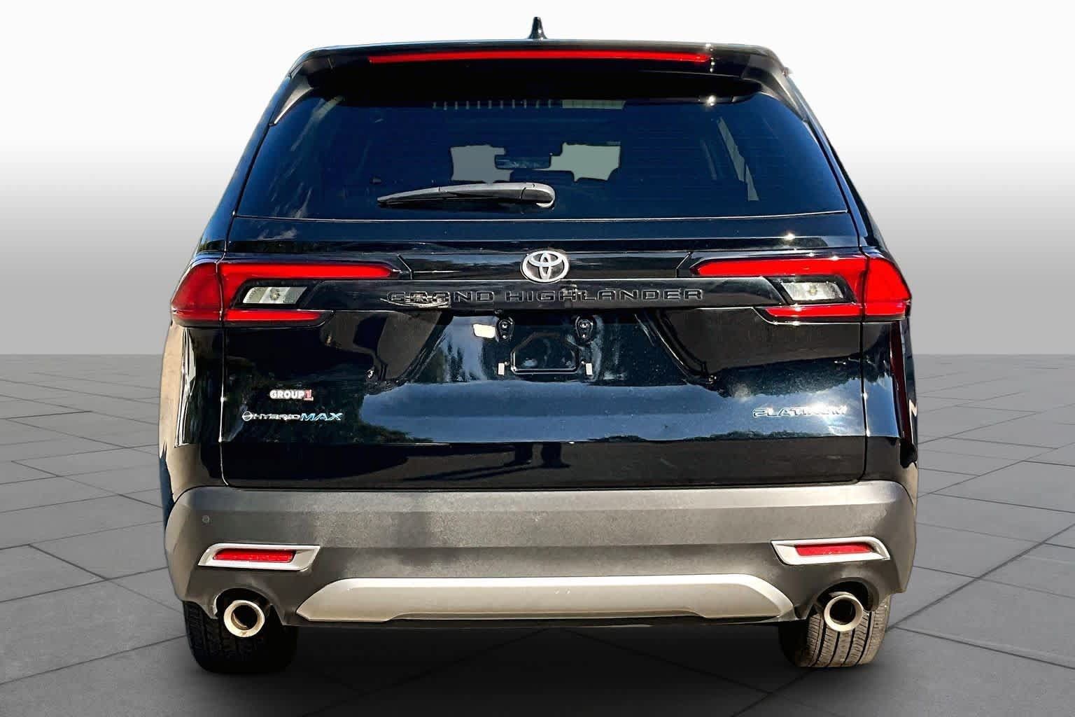 Used 2025 Toyota Grand Highlander AWD Hybrid image 5