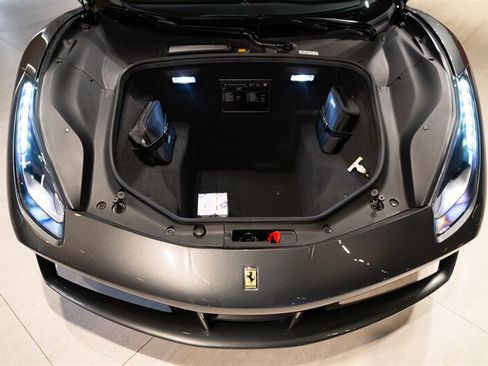 Used 2018 Ferrari 488 Spider RWD image 31