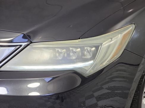 Used 2017 Acura ILX w/ AcuraWatch Plus Package FWD image 29