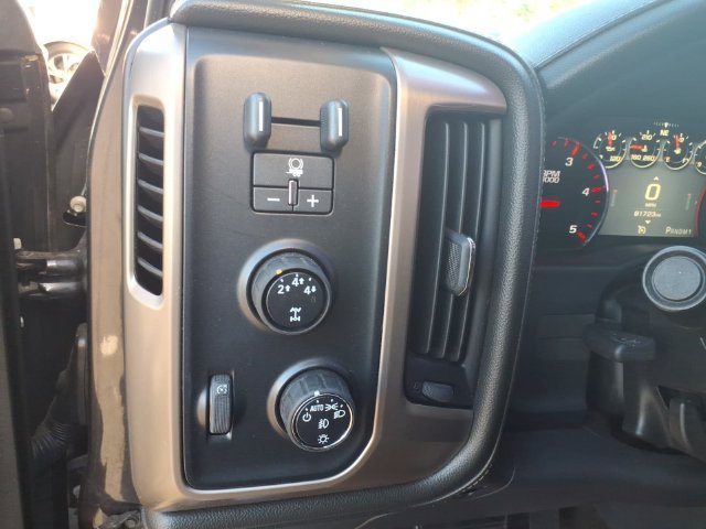 Used 2015 GMC Sierra 2500 Denali w/ Duramax Plus Package AWD/4WD image 18