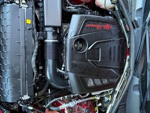 Used 2017 Alfa Romeo Giulia Ti image 32