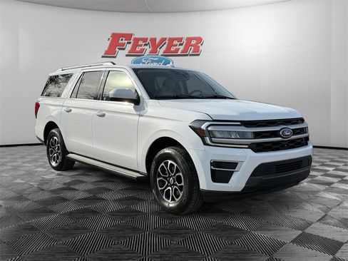 Certified 2024 Ford Expedition Max XLT image 7
