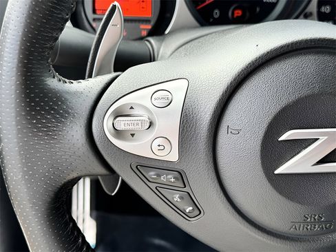 Used 2017 Nissan 370Z Touring Sport image 17