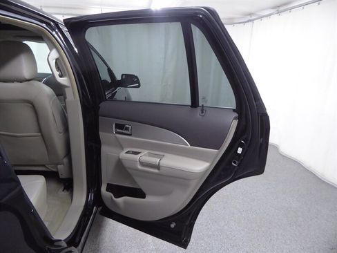 Used 2014 Lincoln MKX AWD image 28