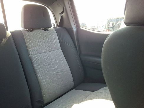 Used 2023 Toyota Tacoma TRD Off-Road image 14