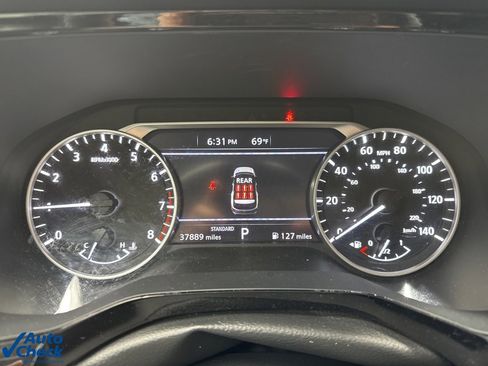 Used 2024 Nissan Pathfinder SV image 15