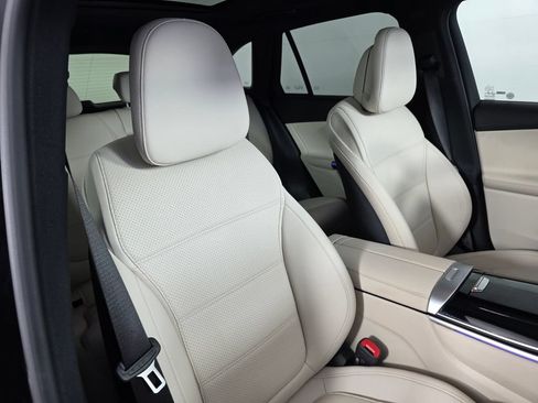 Certified 2023 Mercedes-Benz GLC 300 4MATIC image 29