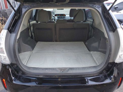 Used 2012 Toyota Prius V Three image 22
