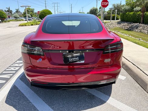 Used 2024 Tesla Model S Plaid AWD/4WD image 4