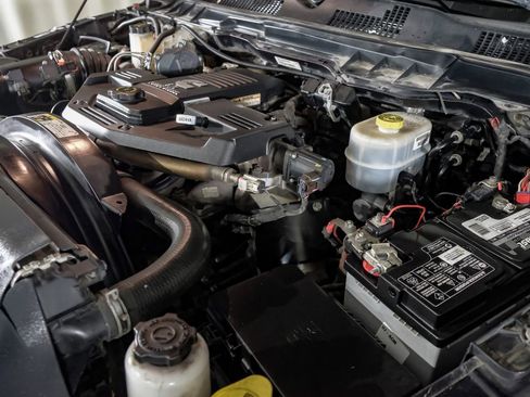 Used 2017 RAM 2500 Laramie w/ Sport Appearance Group image 48