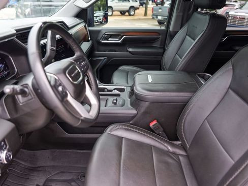 Used 2024 GMC Sierra 2500 Denali w/ Denali Reserve Package AWD/4WD image 12