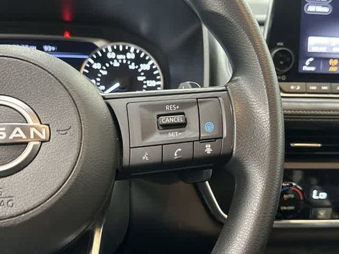 Used 2024 Nissan Rogue SV AWD/4WD image 18