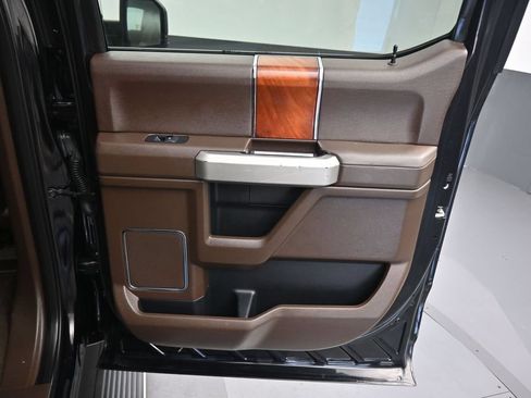 Used 2019 Ford F150 King Ranch w/ Equipment Group 601A Luxury AWD/4WD image 44