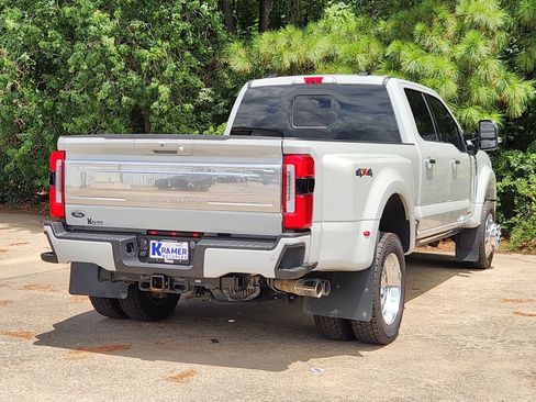 Used 2026 Ford F450 Platinum w/ Platinum Plus Package AWD/4WD image 7