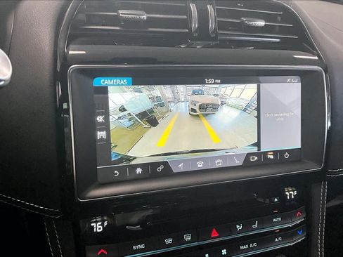 Used 2020 Jaguar F-PACE R-Sport image 23