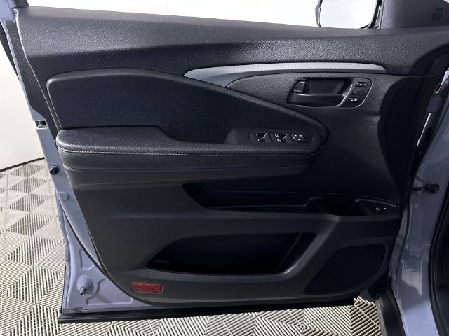 Used 2022 Honda Pilot TrailSport image 23