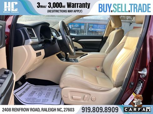 Used 2016 Toyota Highlander XLE image 12