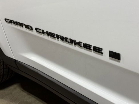 New 2026 Jeep Grand Cherokee L 4WD image 27