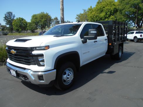 Used 2024 Chevrolet Silverado 3500 W/T w/ WT Convenience Package AWD/4WD image 1