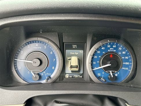 Used 2020 Toyota Sienna XLE image 21