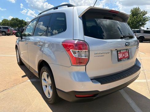 Used 2015 Subaru Forester 2.5i Limited AWD/4WD image 9