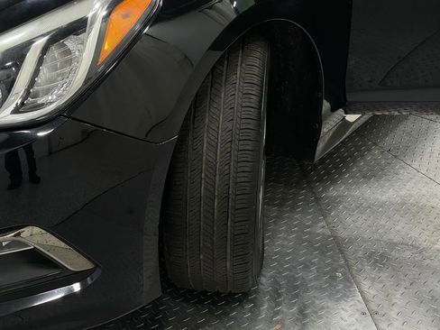 Used 2015 Hyundai Sonata Limited image 33