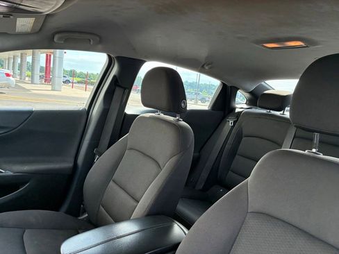 Used 2022 Chevrolet Malibu LT FWD image 23