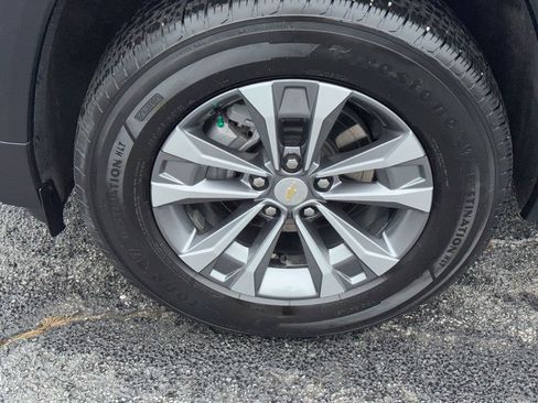 Used 2026 Chevrolet Equinox LT FWD image 12