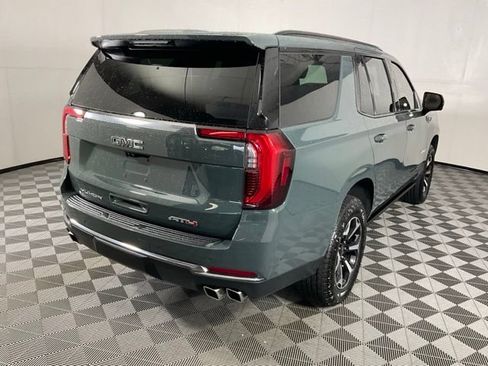 Used 2025 GMC Yukon AT4 w/ AT4 Premium Package AWD/4WD image 9