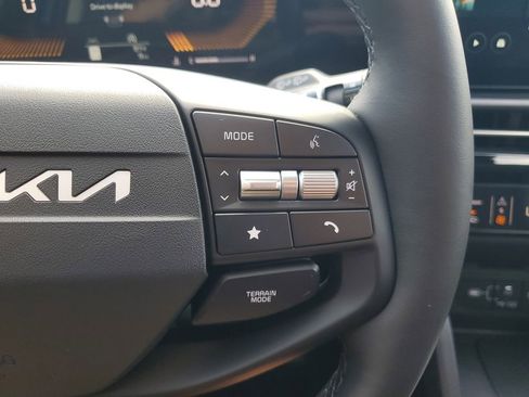 New 2026 Kia Sportage EX w/ EX Panorama Roof Package image 33