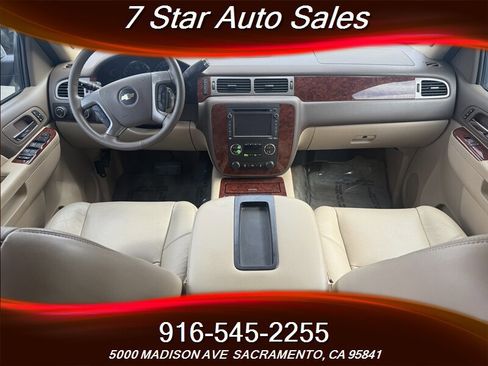 Used 2014 Chevrolet Tahoe LTZ image 11