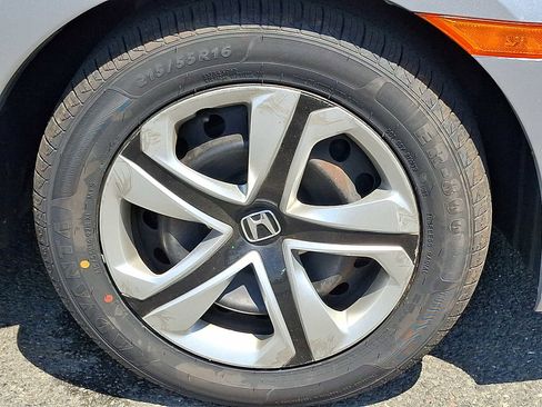 Used 2017 Honda Civic LX image 9