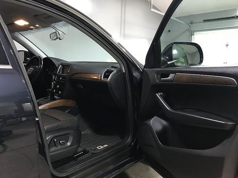 Used 2013 Audi Q5 2.0T Premium w/ Convenience Pkg AWD/4WD image 12