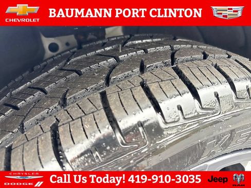 Used 2024 Chevrolet Equinox RS w/ LPO, Cargo Package FWD image 29