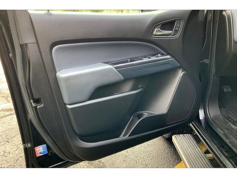 Used 2017 Chevrolet Colorado Z71 image 23