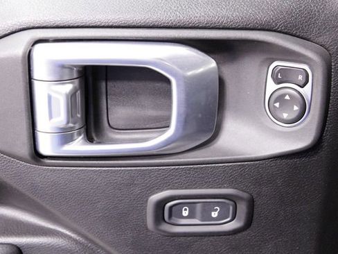 Used 2022 Jeep Wrangler Unlimited Rubicon image 23