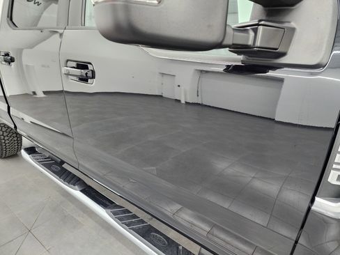 Used 2022 Ford F250 Lariat w/ Lariat Ultimate Package image 25