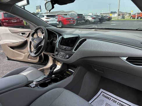 Used 2022 Chevrolet Malibu LS w/ Driver Confidence Package II FWD image 21