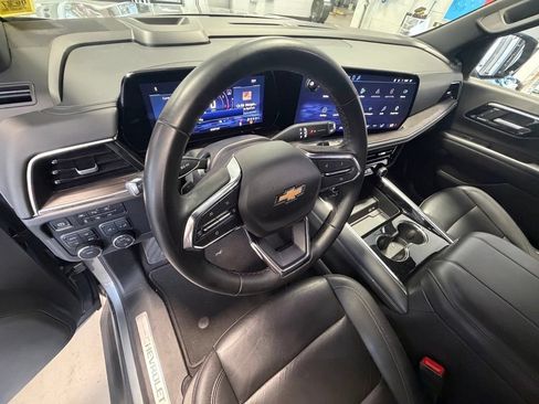 Used 2025 Chevrolet Tahoe LT AWD/4WD image 18